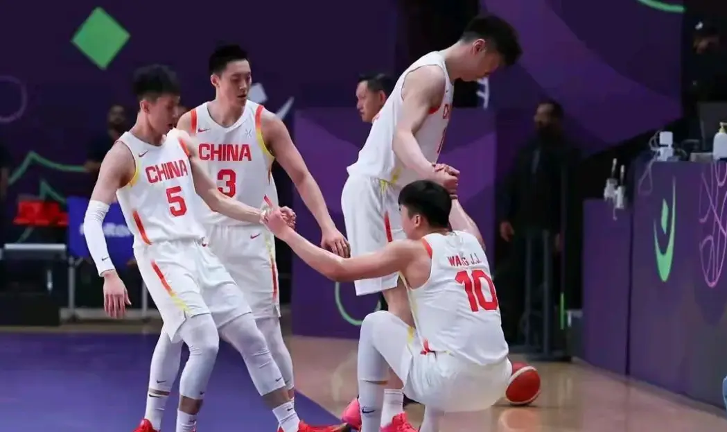 这个小失误, 首发出场, 段一出 这个小失误, 首发出场, 段一出