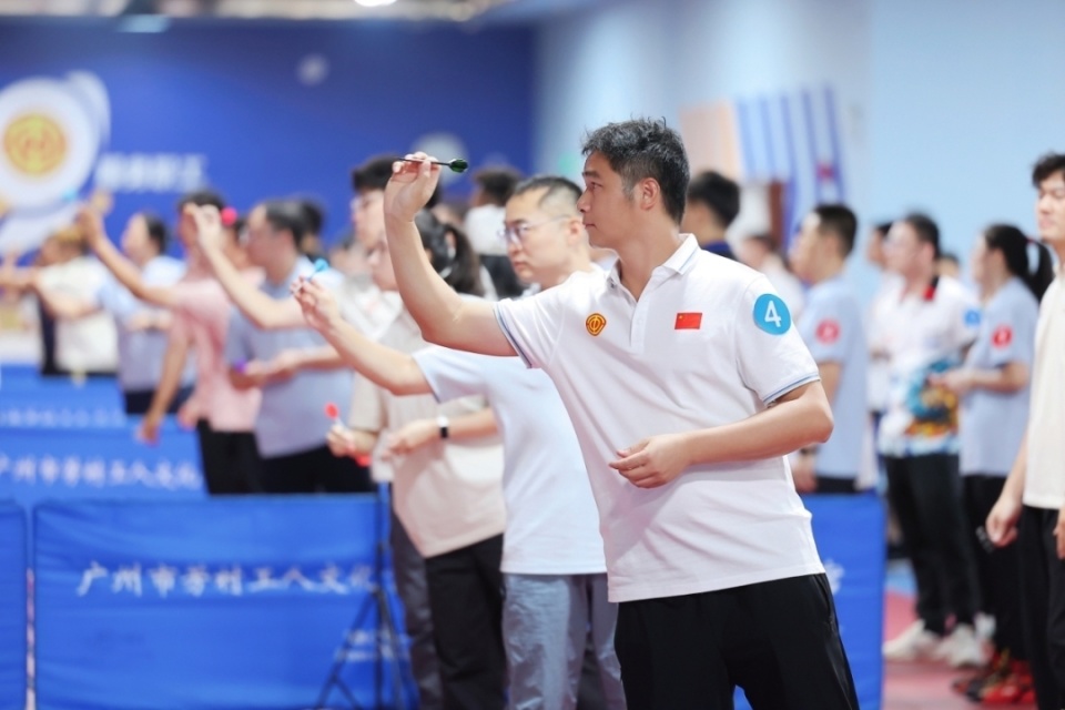 展开对决, 记者今日获