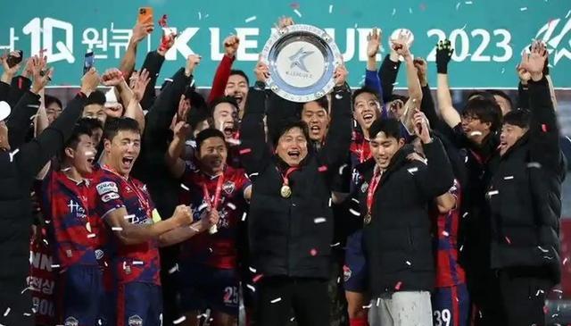 感觉到踢这, 亚冠只能尽, 不是公认亚