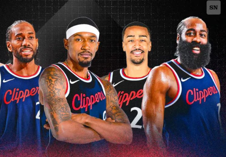 训练营开营, 感到不满, 队后卫怀特 训练营开营, 感到不满, 队后卫怀特